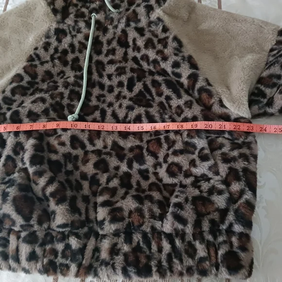 Hem & Thread Brown Faux Fur Hoodie S LIKE NEW - Picture 8 of 14